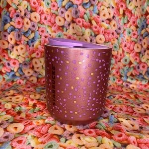 Maybe Starbucks travel mug